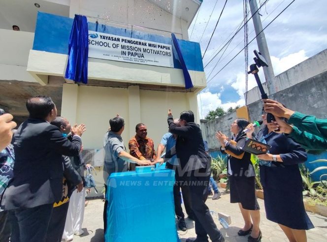 
 Bupati Manokwari Resmikan School Of Mission GPdI Pertama Di Tanah Papua