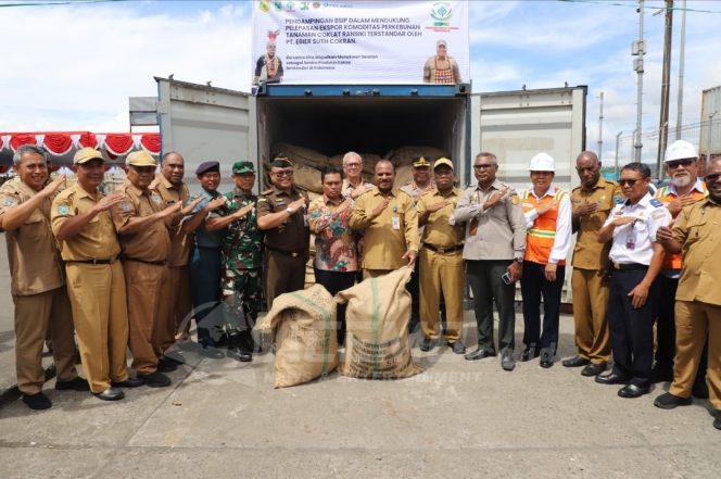 
 Pemprov Papua Barat Lepas Ekspor 5 Ton Kakao Ransiki Ke Eropa