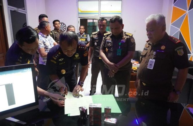 
 Berpotensi Rugikan Negara, Kejati PB Temukan Peredaran Rokok Ilegal Tanpa Cukai