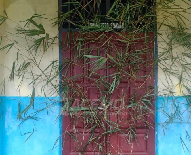 
 SMP N 26 Gueintuy di Palang, Bupati Manokwari : Stop Cara-Cara Itu