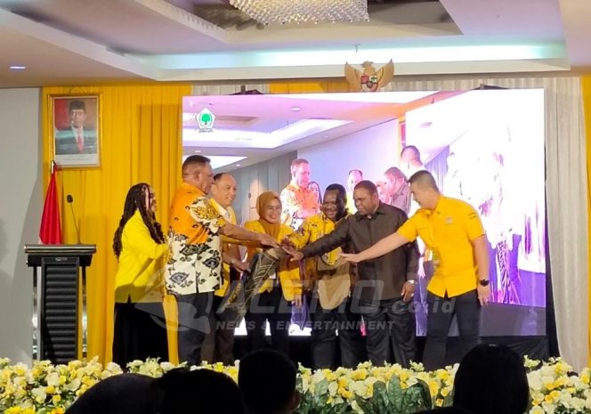 
 PJ. Gubernur PB dan Bupati Manokwari Buka Rakerda dan Rapimda Partai Golkar