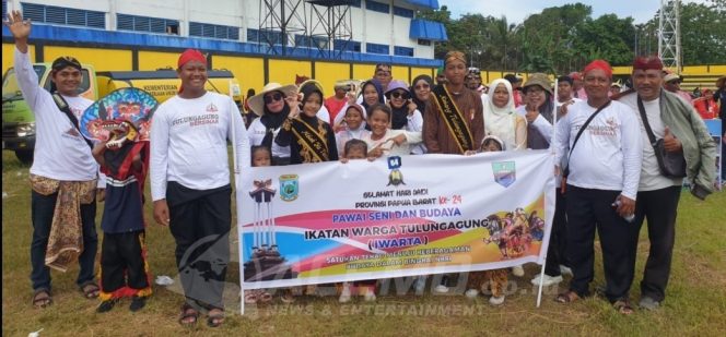 
 IWARTA Manokwari Turut Ramaikan Pawai Budaya HUT Ke-24 Provinsi Papua Barat