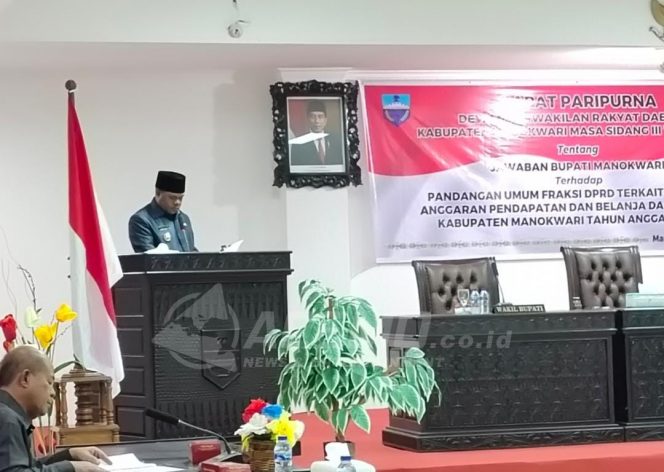 
 Bupati Manokwari Jawab dan Dukung Penyampaian Fraksi DPRD Terhadap RAPBD 2024