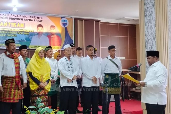 
 Bupati Manokwari Lantik Pengurus IKKB Kabupaten Manokwari