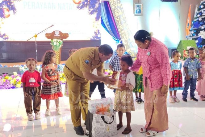 
 Hadiri Perayaan Natal Bunda Paud, Bupati Manokwari : Ajarkan Toleransi Sejak Dini