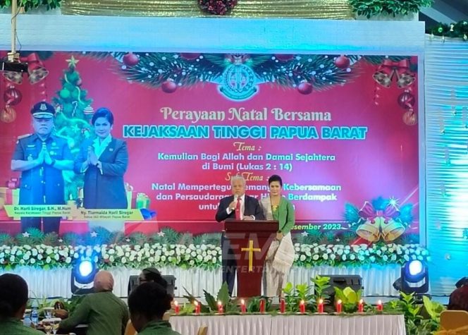 
 Kejaksaan Tinggi Papua Barat Rayakan Suka Cita Natal dan Pererat Kekeluargaan