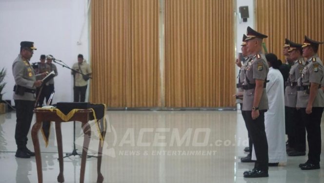 
 Kapolda Papua Barat Lantik 5 PJU dan Kapolres Tambrauw