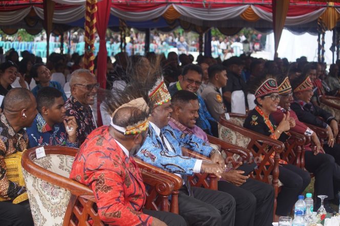 
 Ribuan Umat Padati Ibadah Puncak HUT Pekabaran Injil Ke-169 di Pulau Mansinam