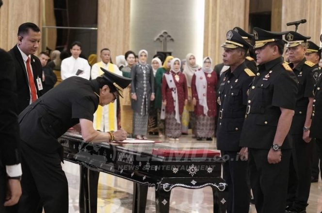 
 Piet Bukorsyom Dilantik Jadi Kakanwil Kemenkumham Papua Barat