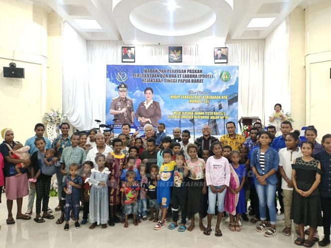 
 Rayakan Paskah , Kajati Harli Siregar Ajak Insan Adyaksa Jadi Alat kebenaran