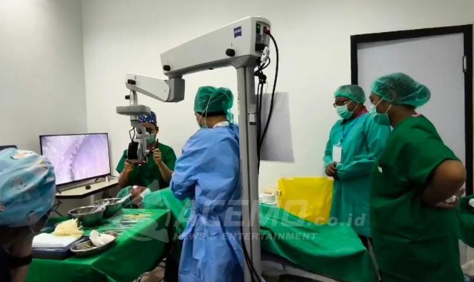 
 Peringati Hari Lansia Nasional, Dinsos Manokwari Dan IDI Gelar Operasi Katarak Gratis