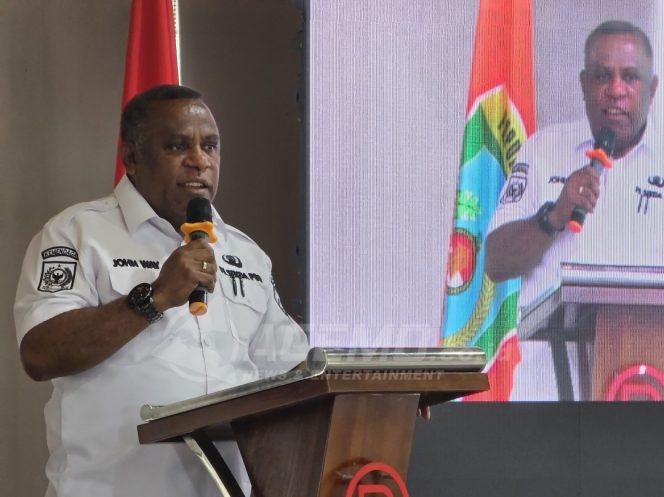 
 Pj Sekda Jhonny Way Terpilih Aklamasi Sebagai Ketua Umum LPPD Papua Barat Daya