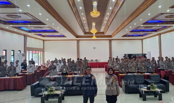 
 Jadi Pemateri di Rakernis Humas Polda Papua Barat, Bustam: Pentingnya Menempatkan Rasa dalam Berita