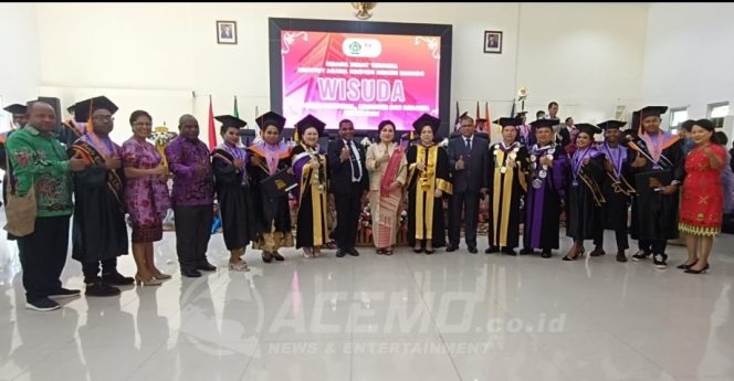 
 31 Putra-Putri Papua Penerima Beasiswa KCP Kemenag RI Resmi di Wisuda