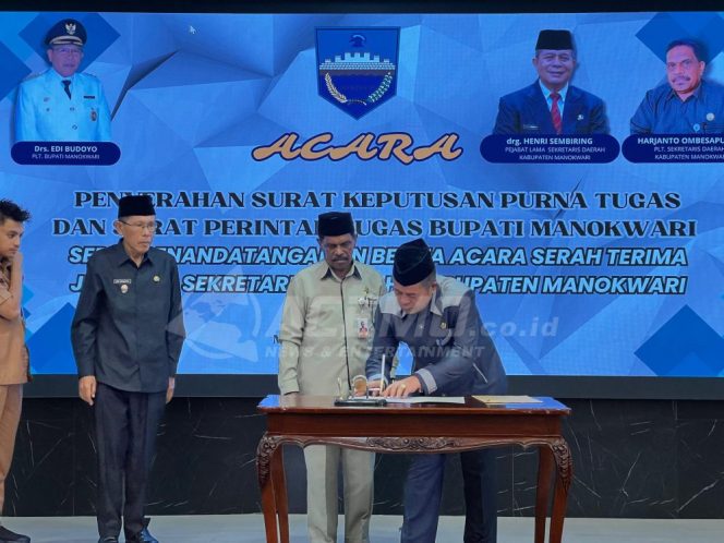 
 Henri Sembiring Purna Tugas, Pemkab Manokwari Gelar Sertijab Sekda