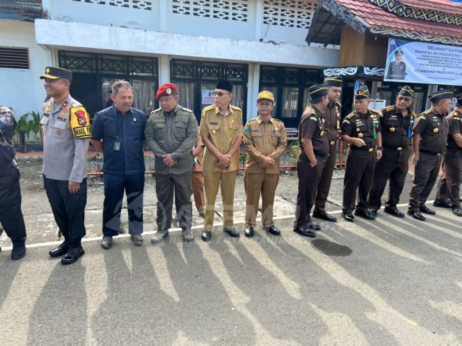 
 Wabup Edi Budoyo Sambut Kedatangan Jamwas Kejagung RI