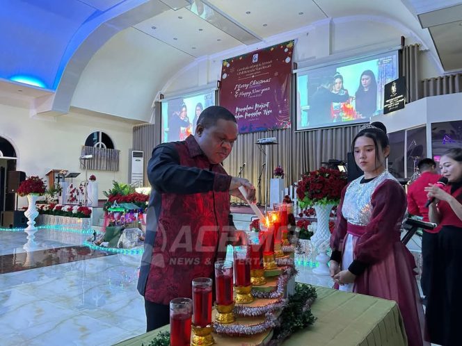 
 Bupati Hermus Indou Hadiri Natal GPdI Betehesda Bumi Marina