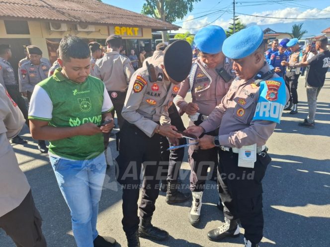 
 Propam Polresta Manokwari Sidak HP Anggota Antisipasi Game dan Judi Online