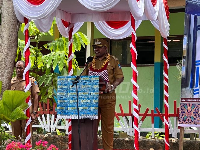 
 Bupati Manokwari Tekankan Pendidikan Sebagai Investasi Masa Depan