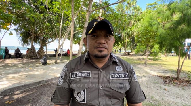 
 Kepala Distrik Manokwari Timur: Jaga Kebersihan Laut untuk Masa Depan