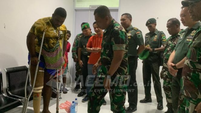 
 Bhakti Sosial Kodam Kasuari Beri Bantuan 26 Kaki Palsu, Operasi Bibir Sumbing dan Pengobatan Alternatif Untuk Warga