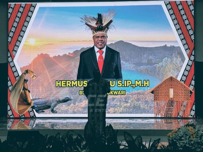 
 Bupati Hermus Nyatakan Dukung Kepemimpinan Dominggus Mandacan-Mohamad Lakotani