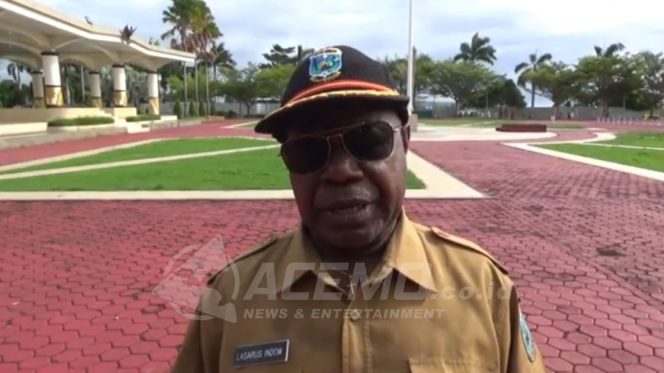 
 Kepala Dinas Sosial Provinsi Papua Barat, Lazarus Indouw.