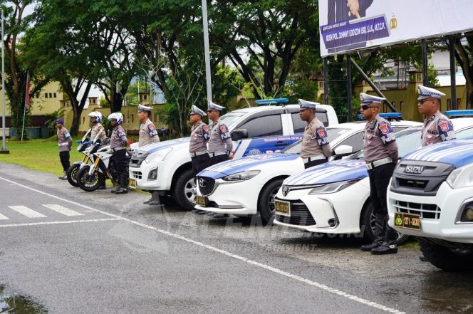 
 Polda Papua Barat Gelar Apel Pasukan Operasi Patuh Mansinam 2025 ‘Dimulai’