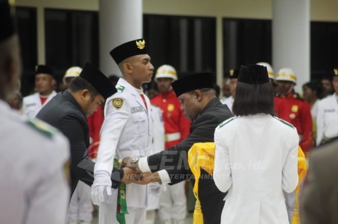 
 Bupati Hermus Indou Kukuhkan Paskibraka Manokwari 2026, Tekankan Disiplin dan Jiwa Patriotisme