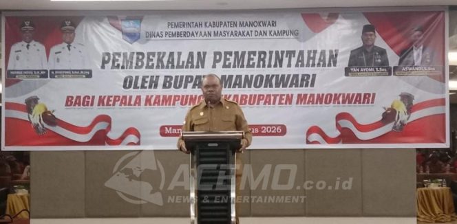 
 Bupati Manokwari Bekali Kepala Kampung, Tekankan Penguatan Pemerintahan dan Kemandirian Masyarakat
