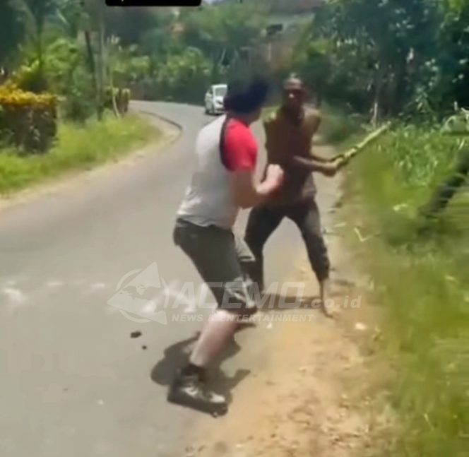 
 Penganiayaan Wisatawan Belanda Viral di Medsos,  Polisi Buru Pelaku